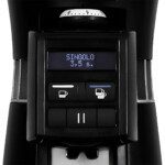 کمپانی ایتالیایی رنچیلیو (Rancilio) در سال 1927 تأسیس گردید و با بیش از 90 سال سابقه در ساخت و تولید دستگاه‌های اسپرسو و آسیاب قهوه، یکی از برندهای نام‌آشنا در صنعت قهوه تخصصی است. رنچیلیو با به کارگیری فناوری روز و طراحی‌های مدرن، هر ساله بیش از 40 هزار دستگاه اسپرسو را به 115 کشور صادر می‌کند. گروه رنچیلیو شامل 4 برند Rancilio، Rancilio Specialty، EGRO و PROMAC است و با 7 شعبه در سراسر دنیا یکی از تولیدکنندگان پیشرو در ساخت دستگاه‌های اسپرسوی اتوماتیک، نیمه اتوماتیک و خانگی محسوب می‌گردد.